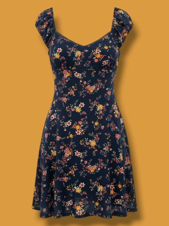 Derek Heart Dresses & Skirts - Derek Hart Blue Floral Sundress w/ Support